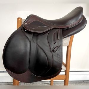2020 Devoucoux Lab Full Buffalo Jumping Saddle English Saddle